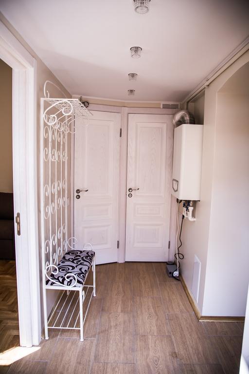 Apartments White House 利沃夫 客房 照片